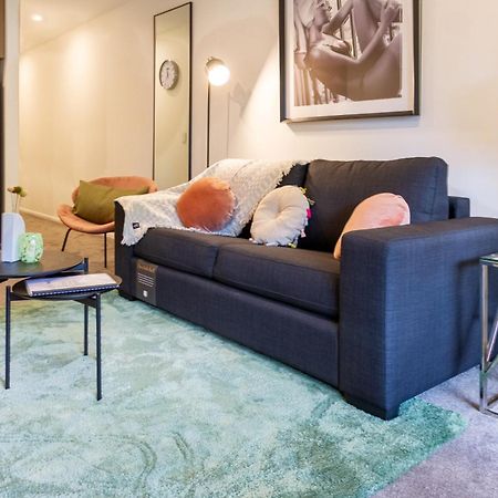 Cozy 1-Bed Apartment With Park Views, Sleeps 4 Christchurch Exterior foto